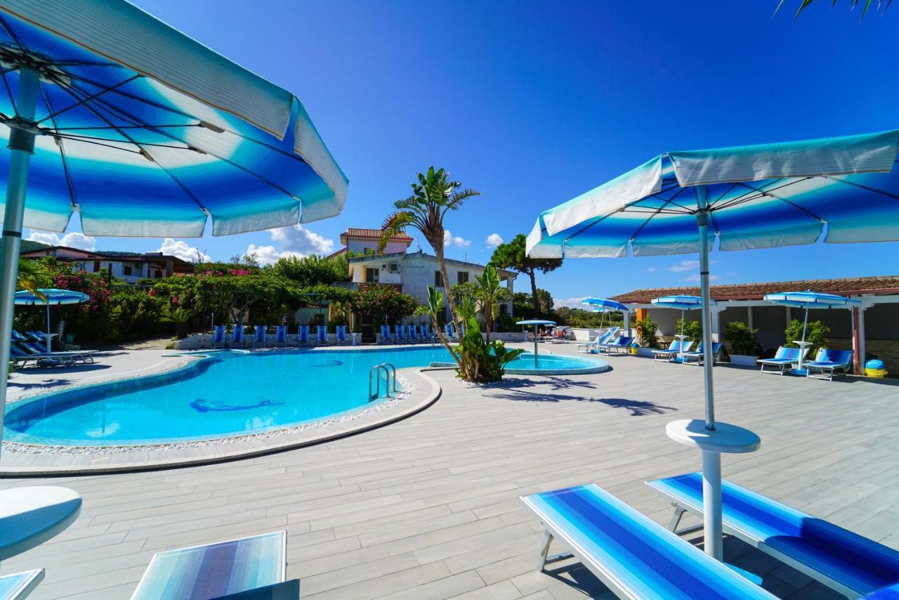 Hotel Residence Le Playe Santa Domenica  Exteriör bild