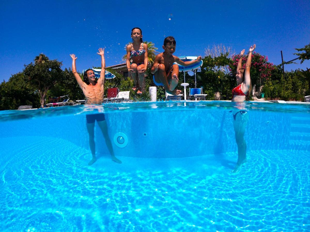 Hotel Residence Le Playe Santa Domenica  Exteriör bild